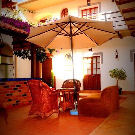 La Escondida Hostal Сукре Экстерьер фото